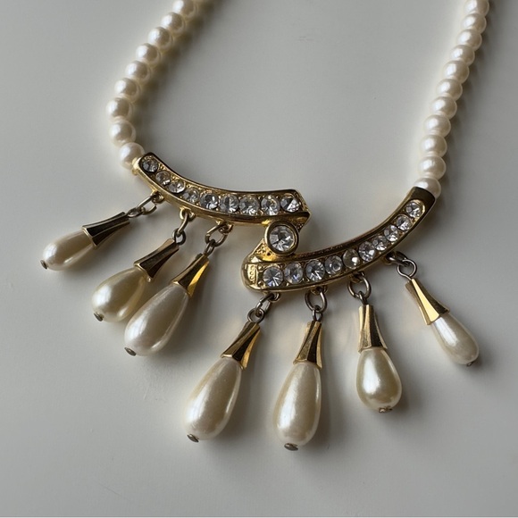 Vintage Faux Pearls Teardrop Tassels with Rhinestones Necklace - Picture 7 of 11